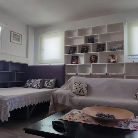 Rodi Semi-basement Apt By Hsh Διαμέρισμα