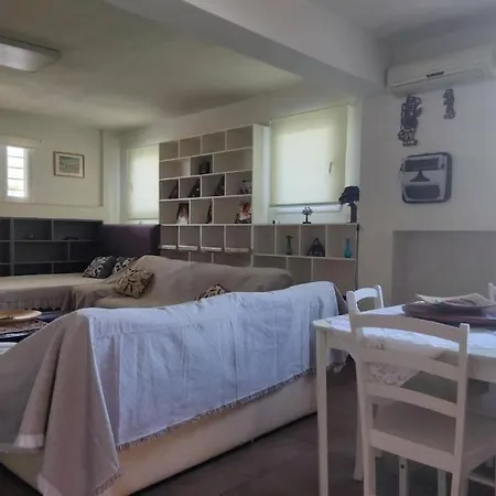 Διαμέρισμα Rodi Semi-basement Apt By Hsh